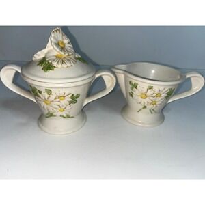 Vtg 60-80s Metlox Poppytrail Sculptured Daisy Cream and Sugar Set Excelent